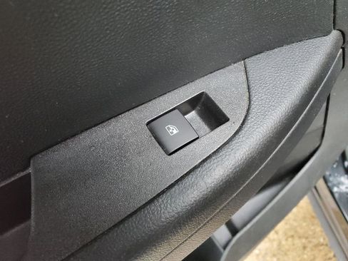 Used 2017 GMC Terrain SLT w/ Open Road Package image 12