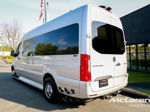 Used 2021 Mercedes-Benz Sprinter 3500 image 6