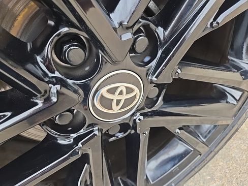 Used 2025 Toyota Camry SE FWD image 26