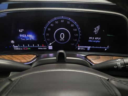 Used 2023 Cadillac Escalade ESV Sport Platinum w/ LPO, ONYX Package image 40