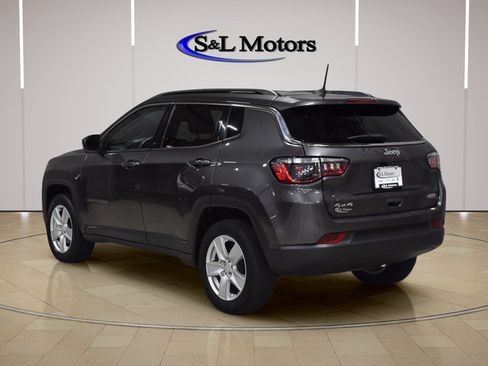 Used 2022 Jeep Compass Latitude AWD/4WD image 5