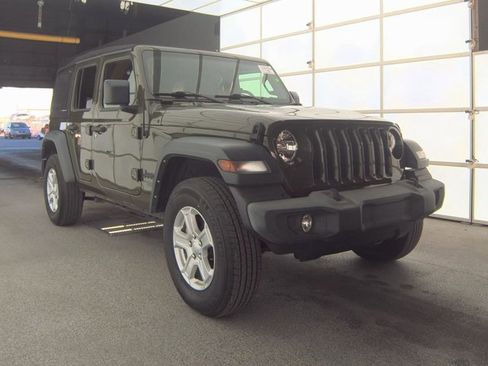 Used 2021 Jeep Wrangler Unlimited Sport S image 3