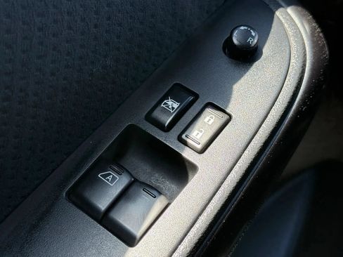 Used 2012 Nissan Altima 2.5 S FWD image 23