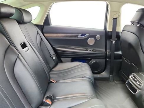 Used 2024 Genesis G80 image 25