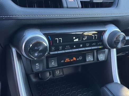 Used 2024 Toyota RAV4 XLE image 30
