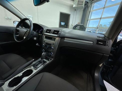 Used 2011 Ford Fusion SE w/ 202A Rapid Spec Order Code image 27