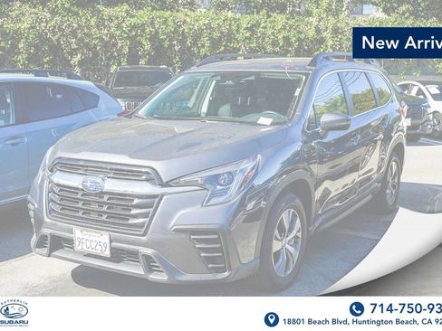 Used 2023 Subaru Ascent Premium w/ Convenience Package image 1