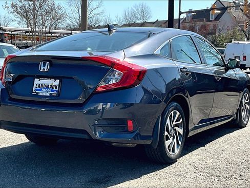 Used 2018 Honda Civic EX image 2