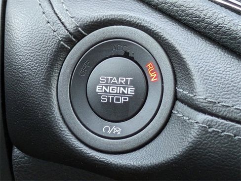 Used 2022 Dodge Durango GT image 30