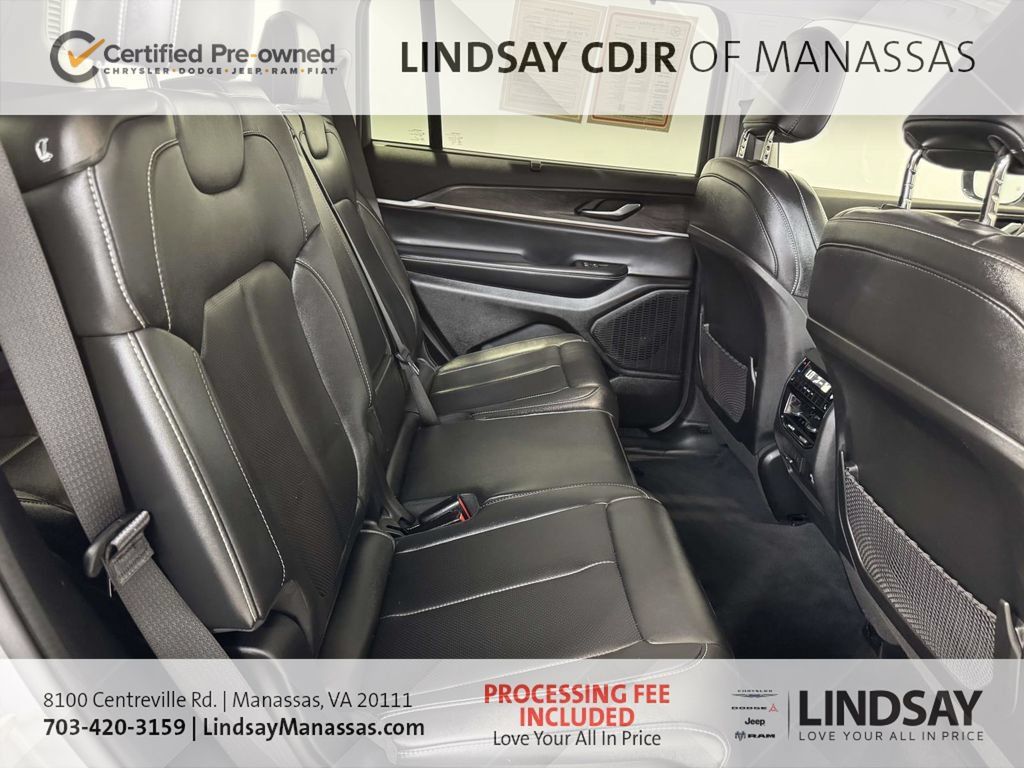 Certified 2023 Jeep Grand Cherokee L Limited w/ Luxury Tech Group II AWD/4WD image 16