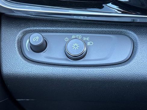 New 2026 Buick Envista Avenir image 29