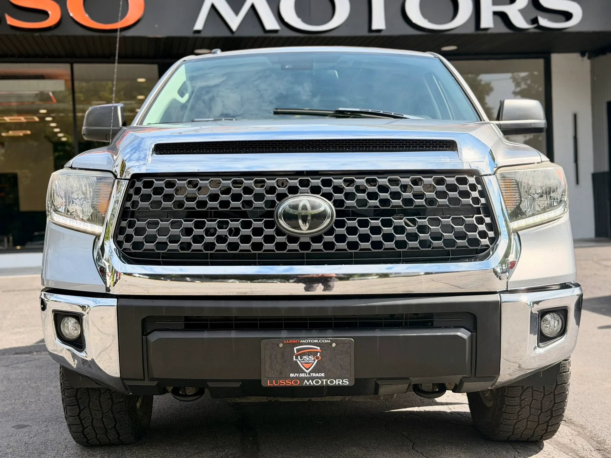 Used 2018 Toyota Tundra SR5 AWD/4WD image 12