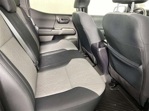 Used 2023 Toyota Tacoma TRD Sport image 12