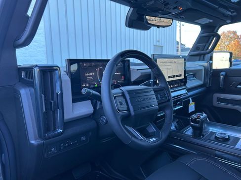 New 2026 GMC Hummer EV SUV image 12
