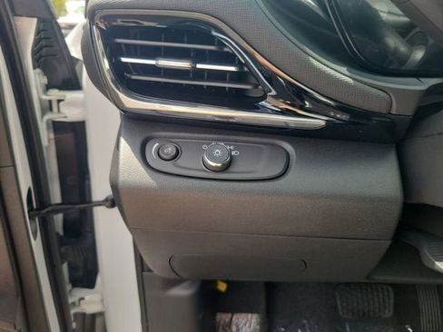 New 2026 Buick Envista Sport Touring w/ Convenience I Package FWD image 32