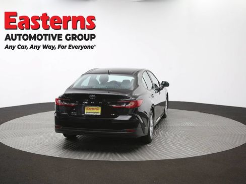 Used 2025 Toyota Camry LE FWD image 37