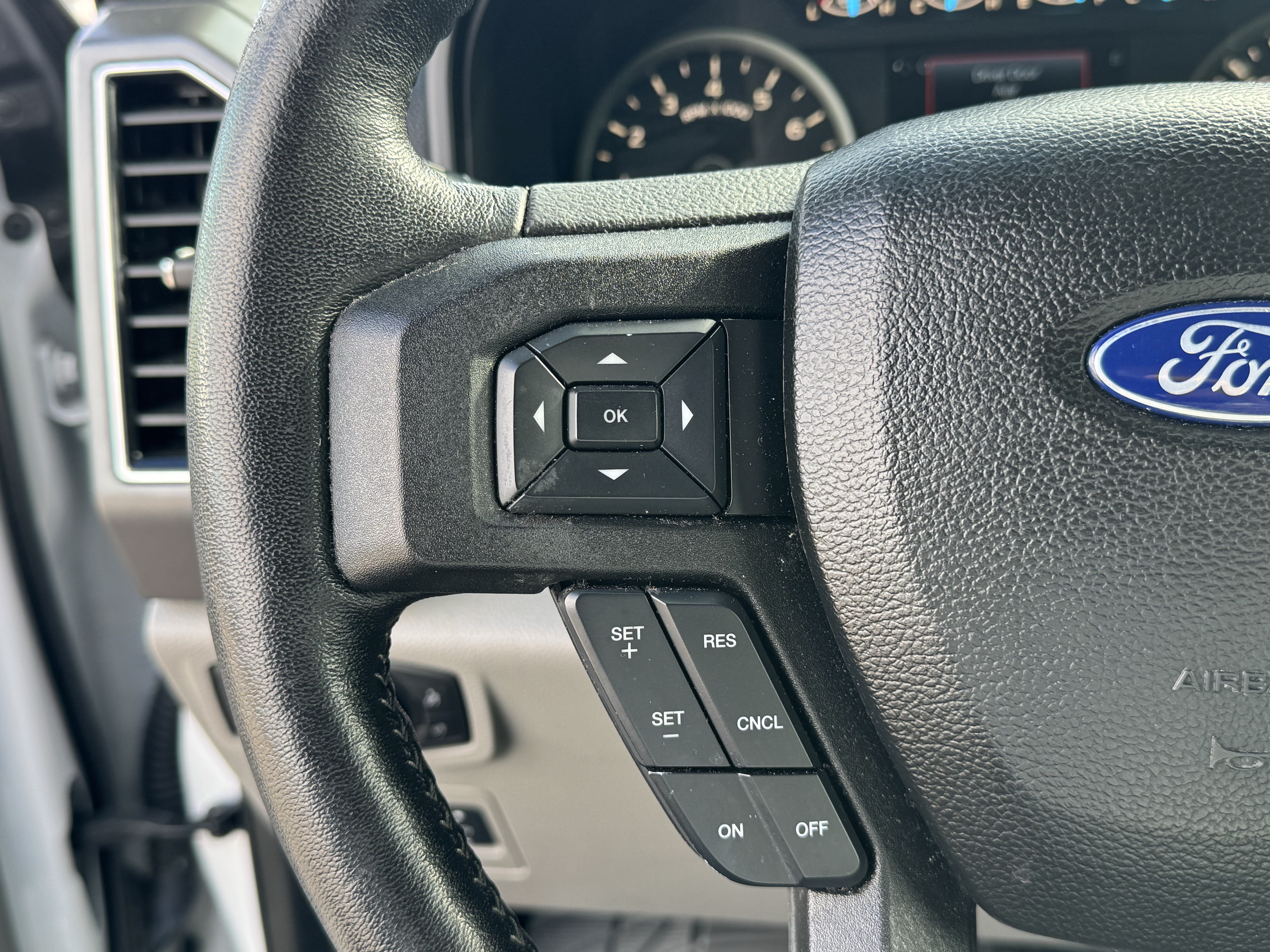 Used 2018 Ford F150 XLT w/ Equipment Group 302A Luxury RWD image 24