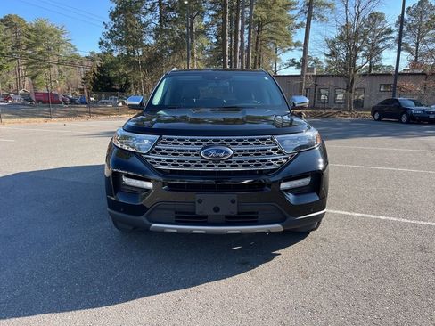 Used 2024 Ford Explorer Limited image 3