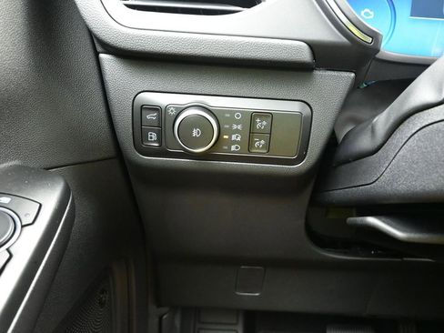 New 2026 Ford Escape SE w/ PHEV Premium Package FWD image 18