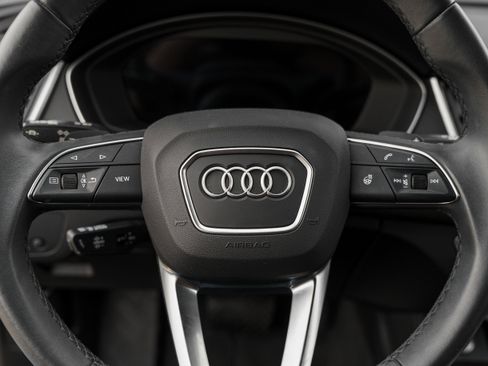 Used 2024 Audi Q5 e Premium Plus image 16