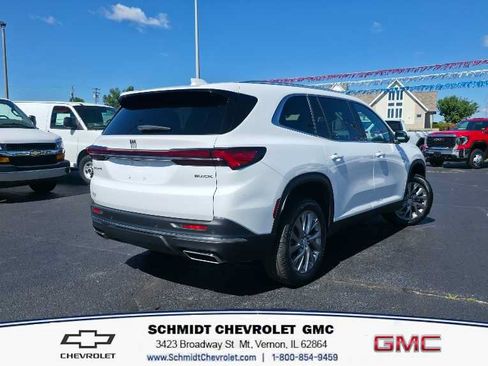 Used 2026 Buick Enclave Preferred FWD image 5