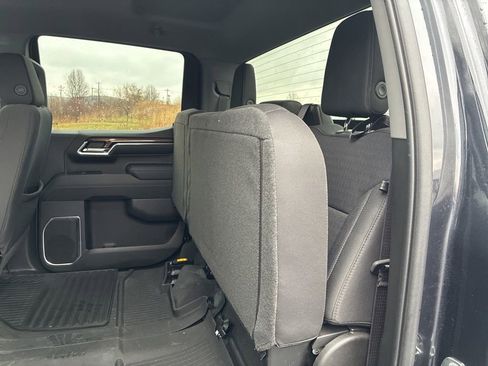 Used 2023 Chevrolet Silverado 1500 LT image 36