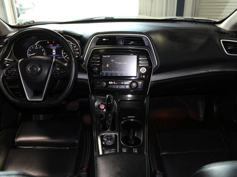 Used 2017 Nissan Maxima 3.5 SV FWD image 12