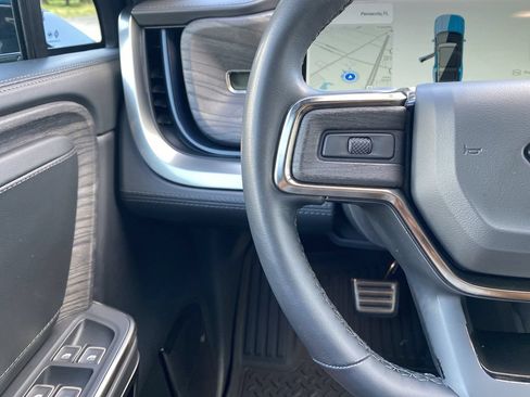 Used 2023 Rivian R1S Adventure AWD/4WD image 19