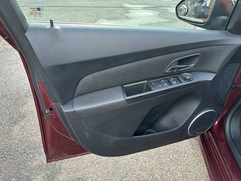 Used 2015 Chevrolet Cruze LT w/ Sun And Sound Package FWD image 16
