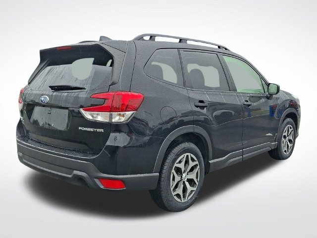 Used 2024 Subaru Forester Premium AWD/4WD image 6