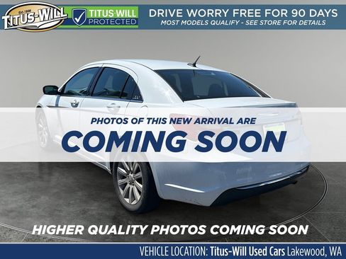 Used 2014 Chrysler 200 Touring FWD image 5