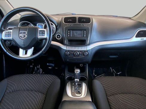 Used 2018 Dodge Journey SXT w/ Connectivity Group FWD image 16