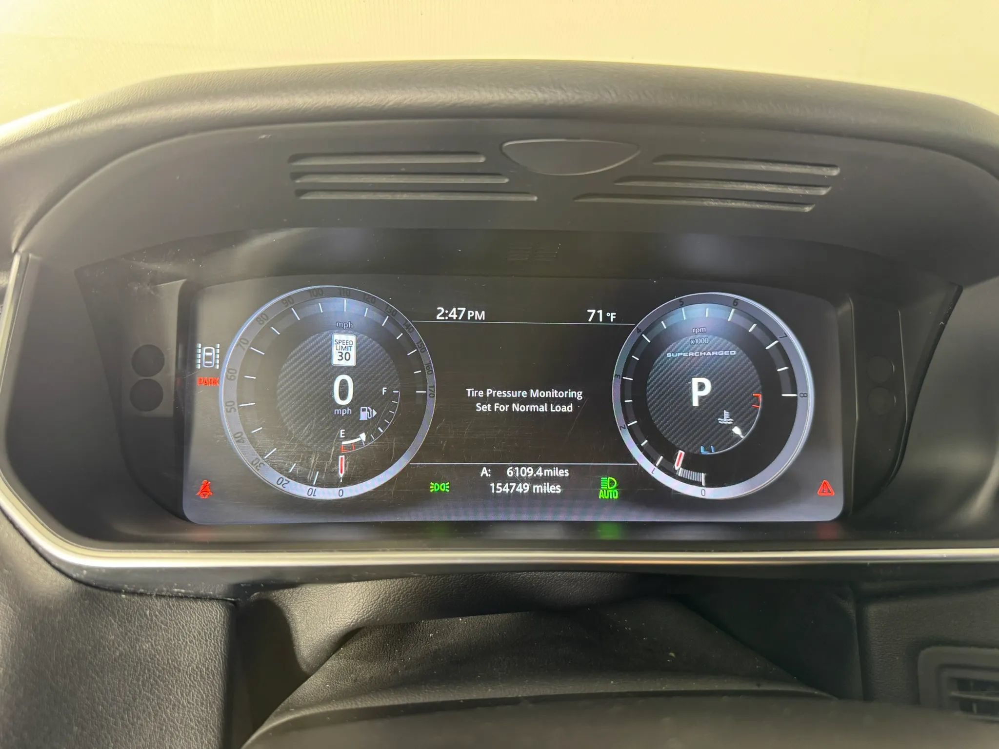 Used 2017 Land Rover Range Rover Sport Supercharged AWD/4WD image 14