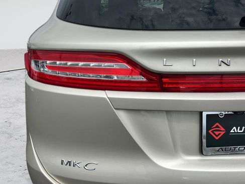 Used 2017 Lincoln MKC Premiere image 12