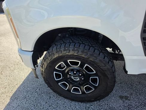 Used 2024 Ford F350 Platinum w/ FX4 Off-Road Package AWD/4WD image 13