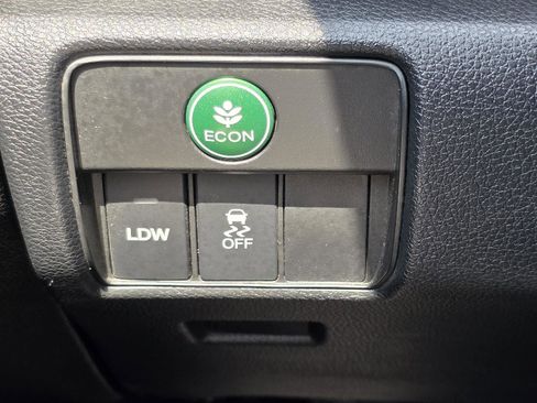 Used 2014 Honda Accord EX-L image 11