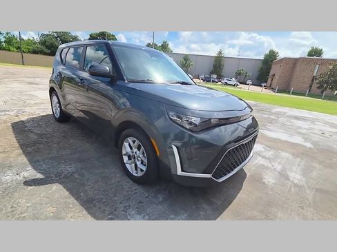 Used 2025 Kia Soul LX w/ LX Technology Package FWD image 36