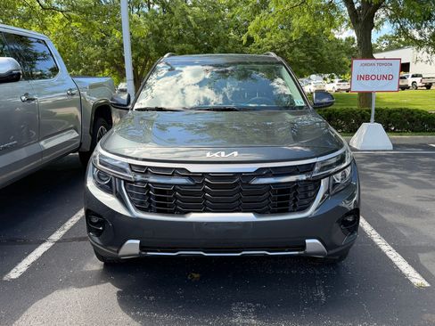 Used 2024 Kia Seltos S AWD/4WD image 4