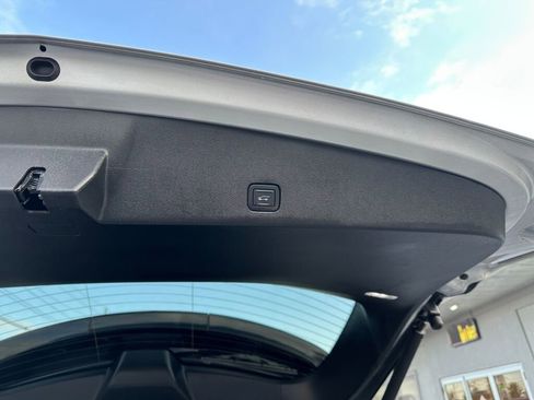 Used 2020 Cadillac XT6 Sport image 35