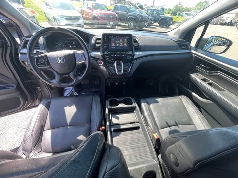 Used 2022 Honda Odyssey Touring image 3