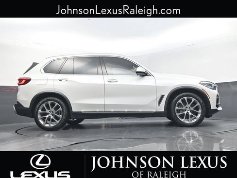 Used 2019 BMW X5 xDrive50i w/ Premium Package 2 AWD/4WD image 22
