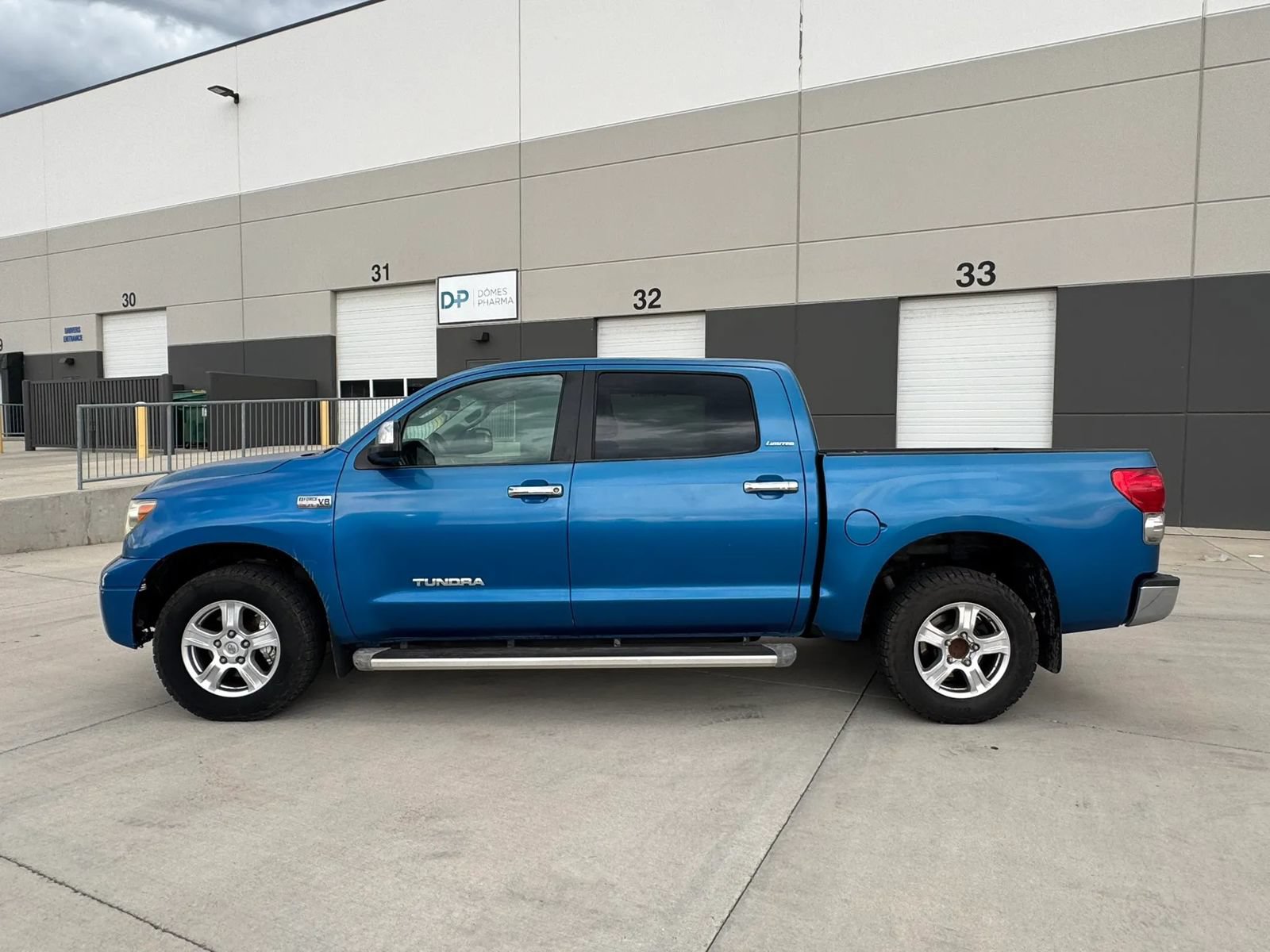 Used 2007 Toyota Tundra Limited AWD/4WD image 2