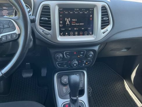 Used 2020 Jeep Compass Sport AWD/4WD image 11