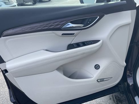 Used 2023 Buick Envision Avenir AWD/4WD image 14