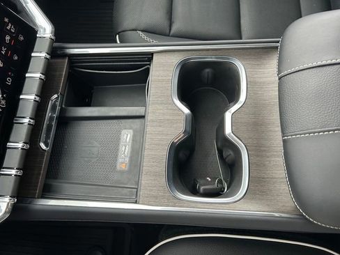 Used 2025 GMC Acadia Denali w/ LPO, Floor Liner Package AWD/4WD image 30