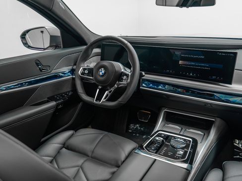 Used 2026 BMW 740i xDrive w/ Premium Package AWD/4WD image 29