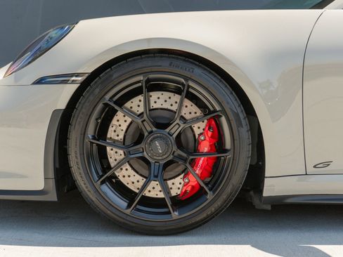 Used 2022 Porsche 911 GT3 RWD image 16