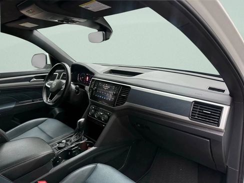 Used 2021 Volkswagen Atlas Cross Sport SEL image 15