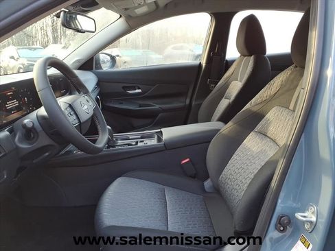 New 2026 Nissan Sentra SV w/ SV Convenience Package FWD image 9
