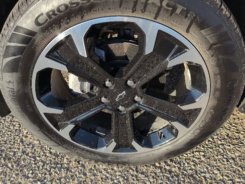 Used 2025 Chevrolet Equinox LT w/ Convenience Package II image 22